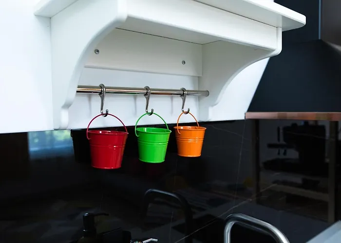 Colorful & Cozy Апартаменты